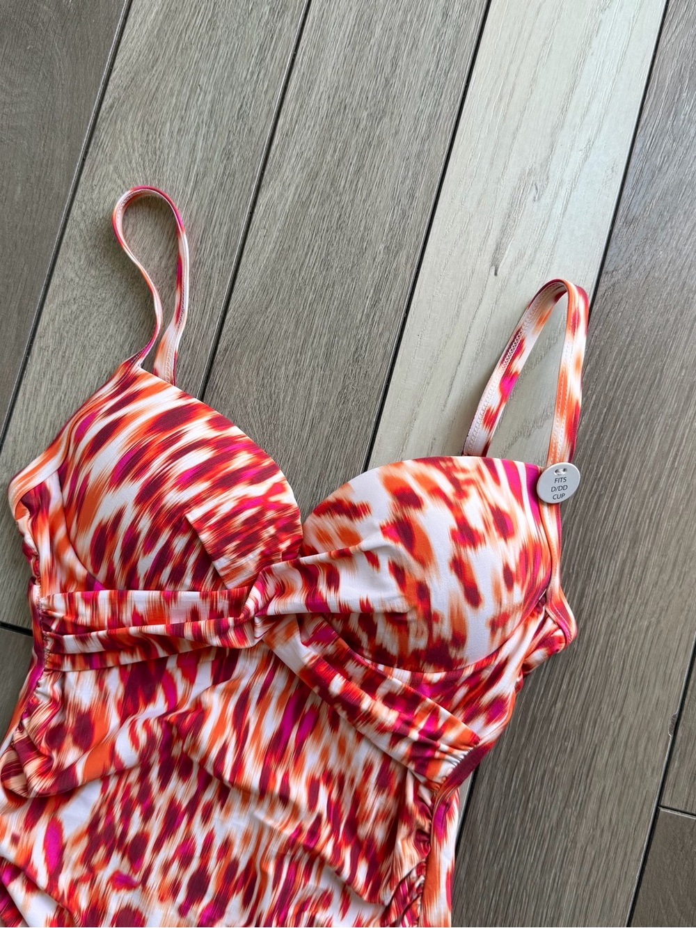Nip Tuck Women’s Red Multi Print Tankini Swimsuit Top - Picture 3 of 9